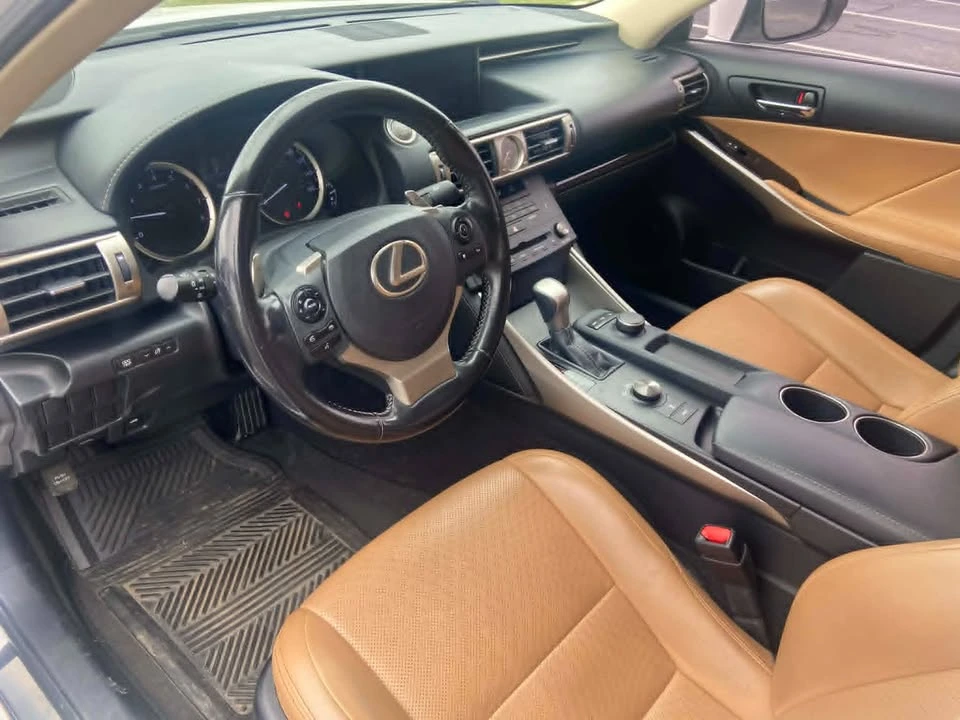 2016 Lexus IS 3rd Gen - Image 7 of 10