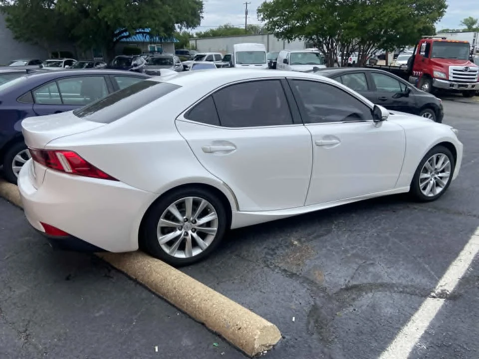 2016 Lexus IS 3rd Gen - Image 4 of 10