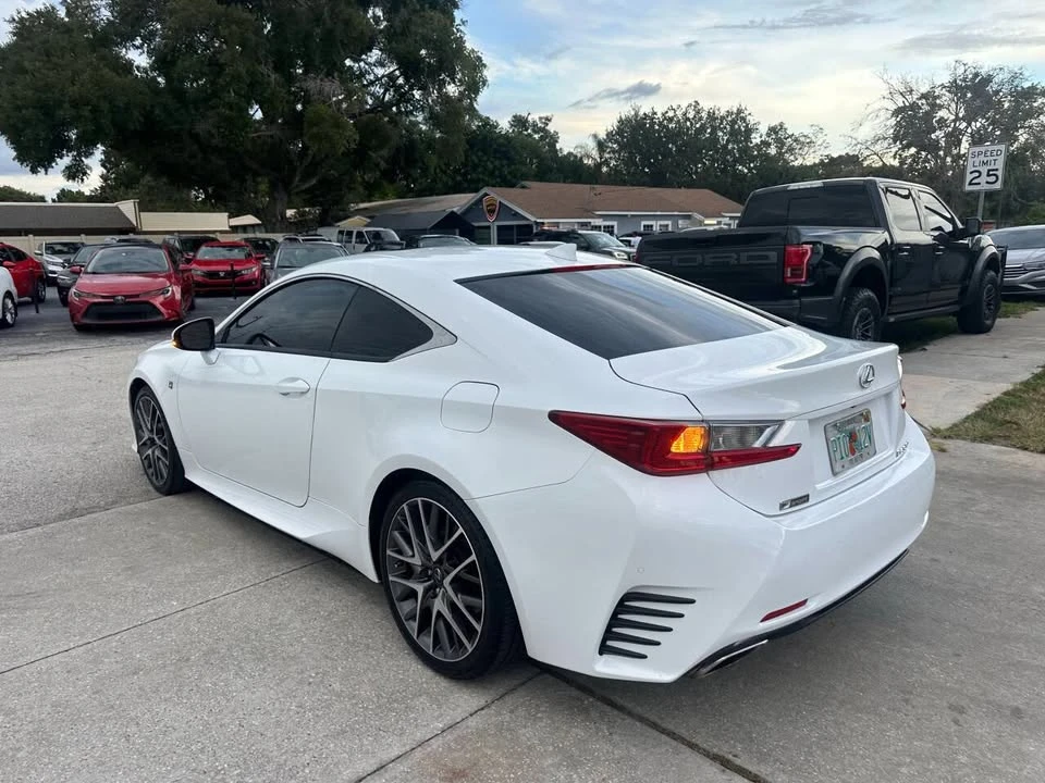 2016 Lexus RC - Image 3 of 5