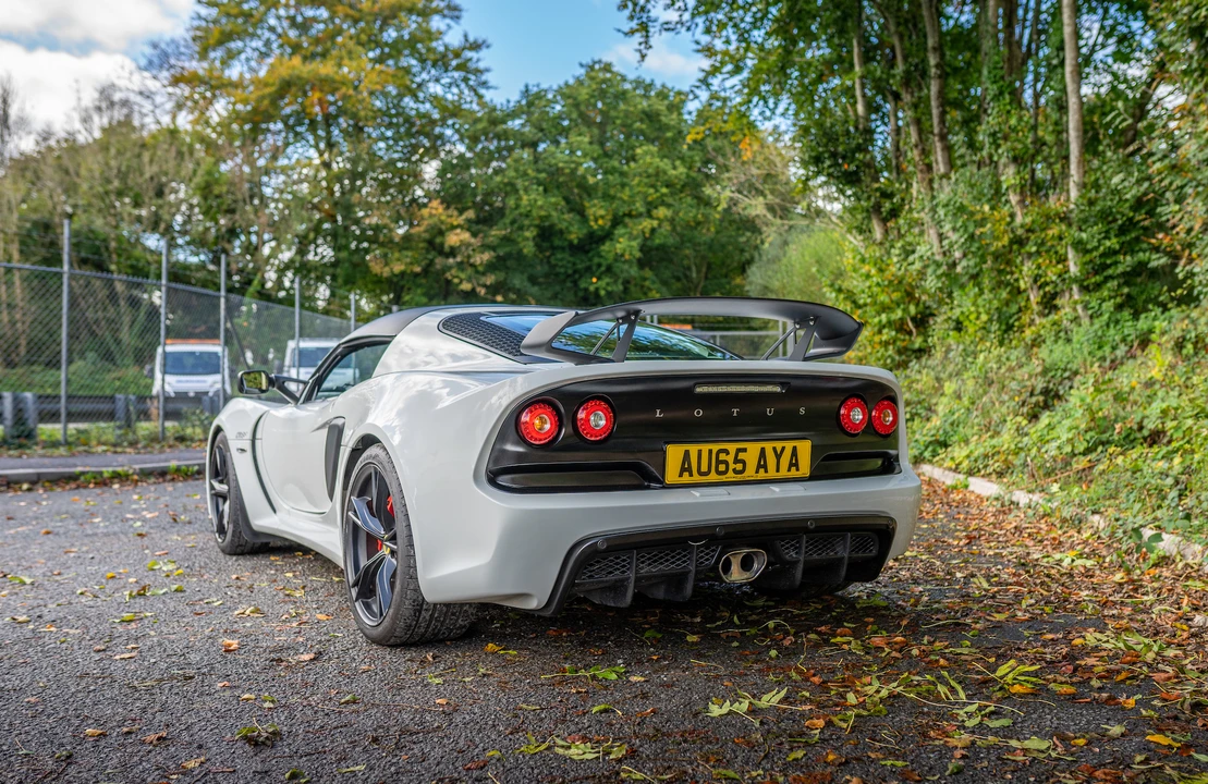 2016 Lotus Exige Series 3 - Image 8 of 31