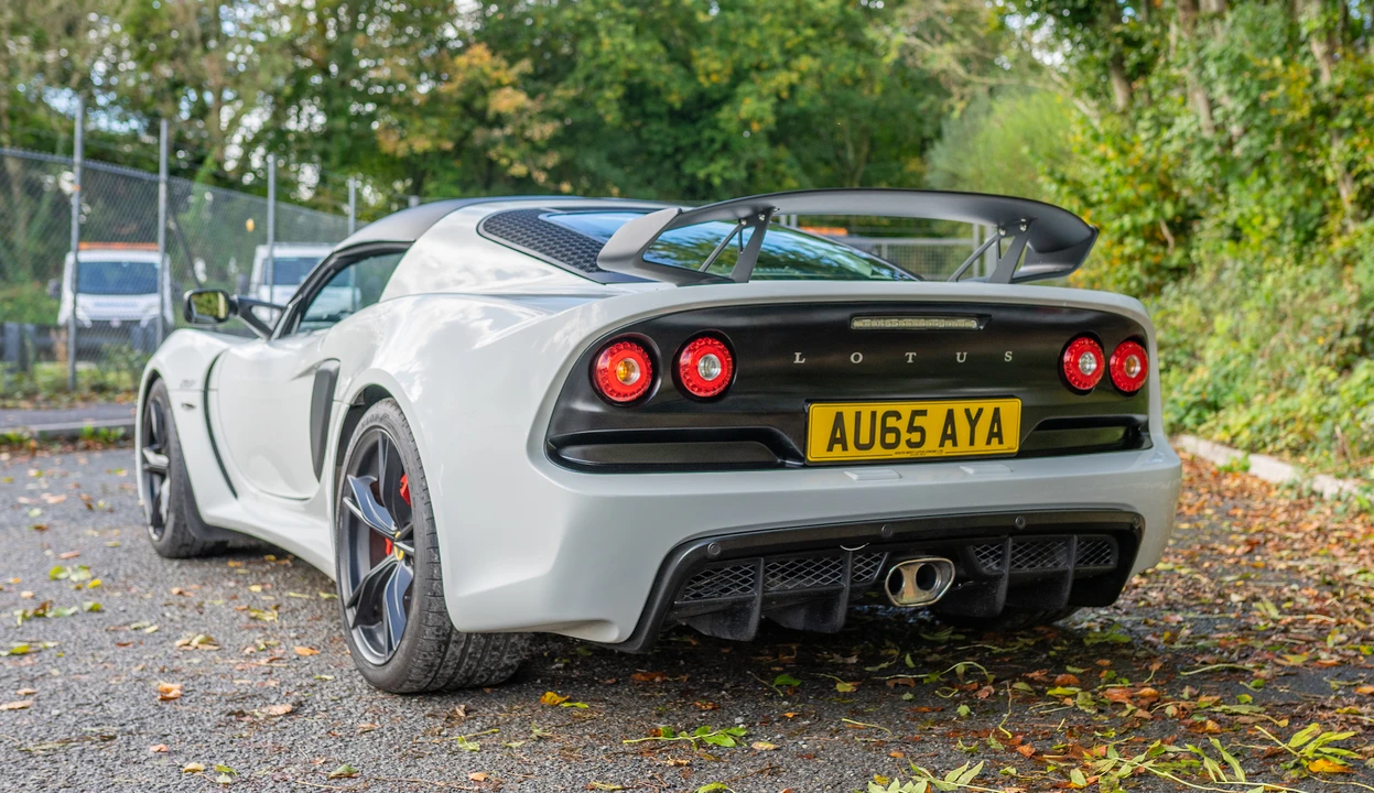 2016 Lotus Exige Series 3 - Image 9 of 31