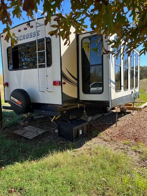 2016 Forest River - Image 2 of 12