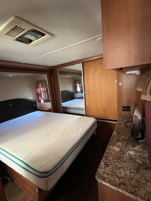 2016 Forest River - Image 10 of 12
