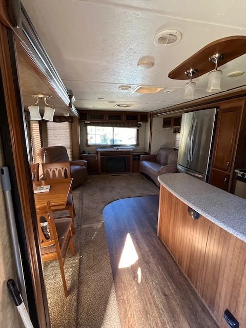 2016 Forest River - Image 5 of 12