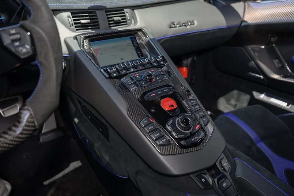 2016 Lamborghini Aventador LP700-4 - Image 18 of 19