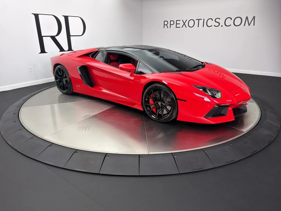2016 Lamborghini Aventador LP700-4 - Image 16 of 24
