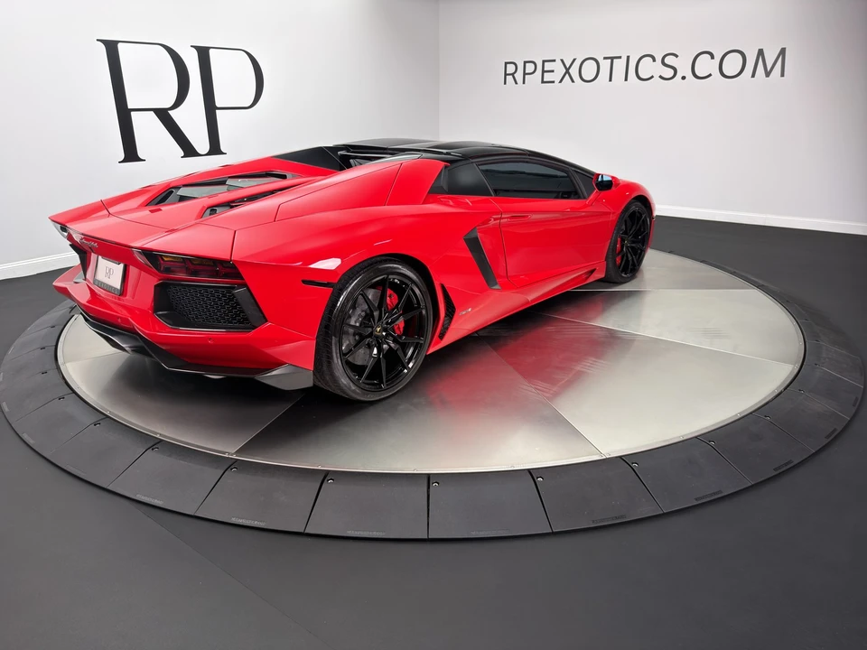 2016 Lamborghini Aventador LP700-4 - Image 14 of 24