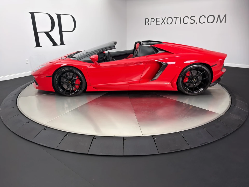 2016 Lamborghini Aventador LP700-4 - Image 3 of 24