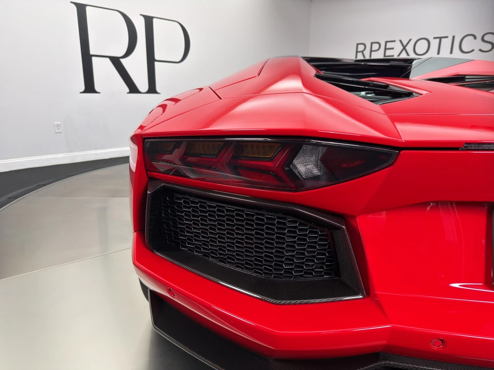 2016 Lamborghini Aventador LP700-4 - Image 20 of 24