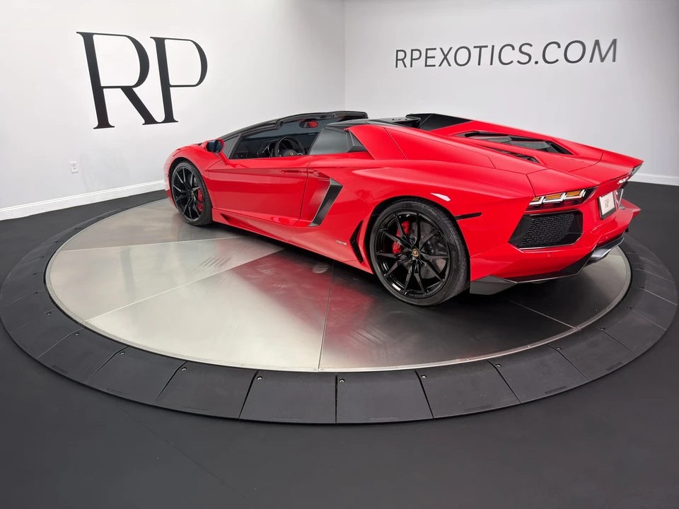 2016 Lamborghini Aventador LP700-4 - Image 4 of 24