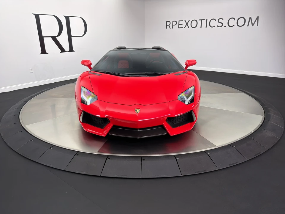 2016 Lamborghini Aventador LP700-4 - Image 2 of 24