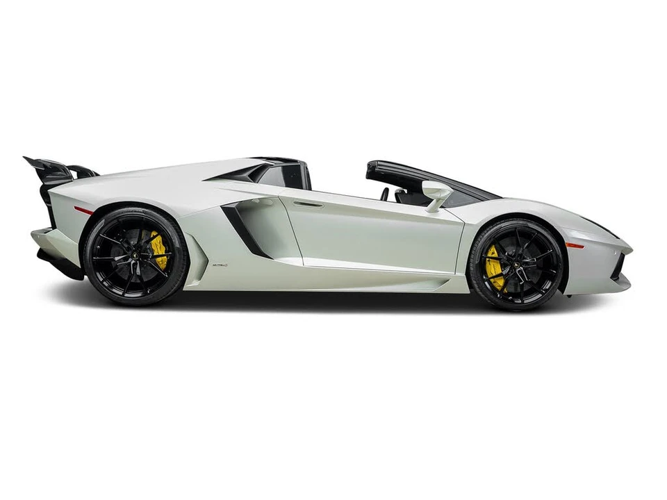 2016 Lamborghini Aventador LP700-4 - Image 26 of 31