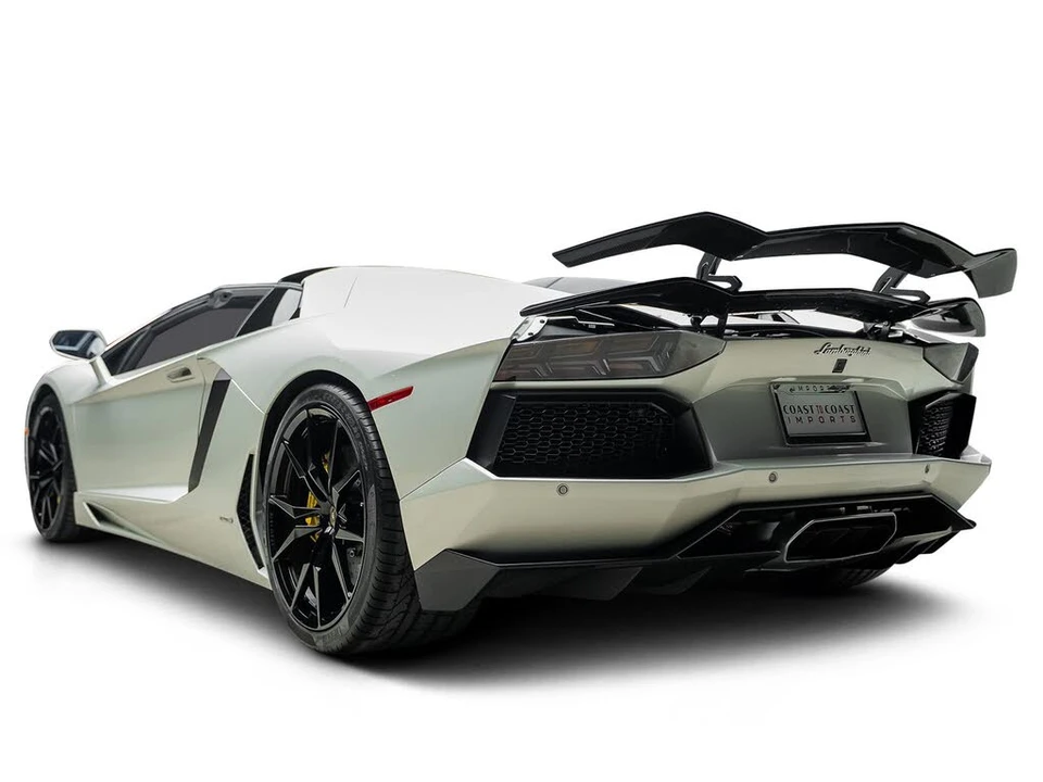2016 Lamborghini Aventador LP700-4 - Image 11 of 31