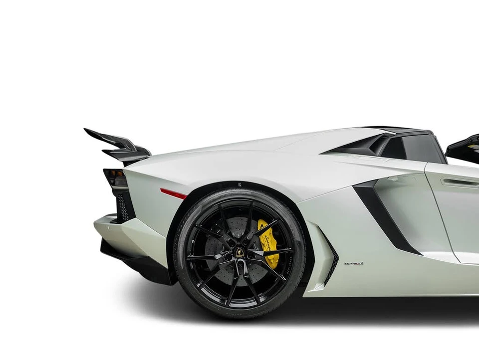 2016 Lamborghini Aventador LP700-4 - Image 29 of 31