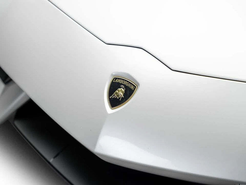 2016 Lamborghini Aventador LP700-4 - Image 6 of 31