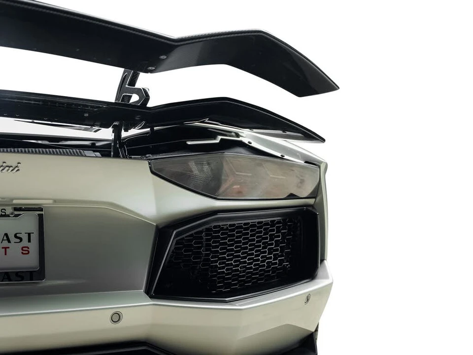 2016 Lamborghini Aventador LP700-4 - Image 14 of 31