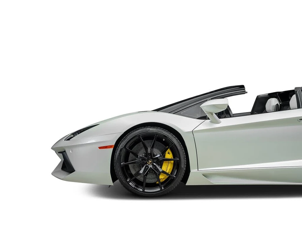 2016 Lamborghini Aventador LP700-4 - Image 20 of 31