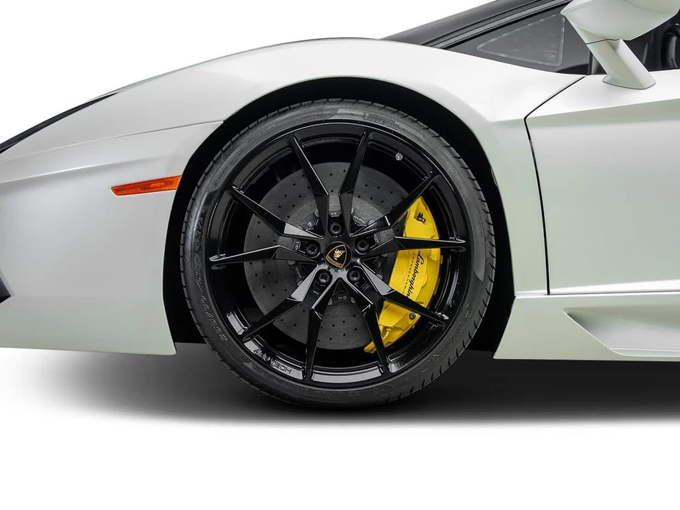 2016 Lamborghini Aventador LP700-4 - Image 21 of 31