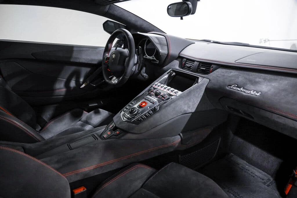 2016 Lamborghini Aventador LP700-4 - Image 25 of 31