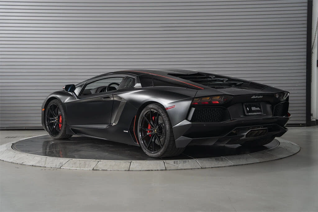 2016 Lamborghini Aventador LP700-4 - Image 3 of 31