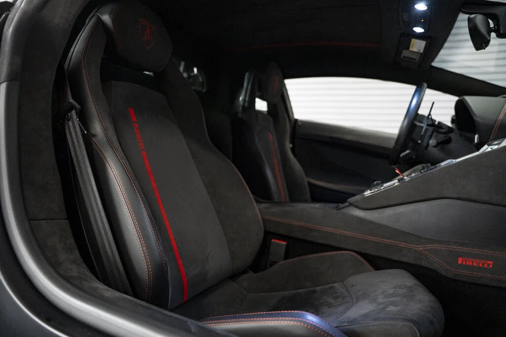 2016 Lamborghini Aventador LP700-4 - Image 31 of 31