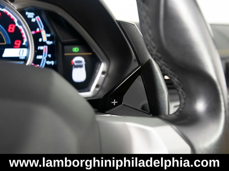 2016 Lamborghini Aventador LP700-4 - Image 23 of 31