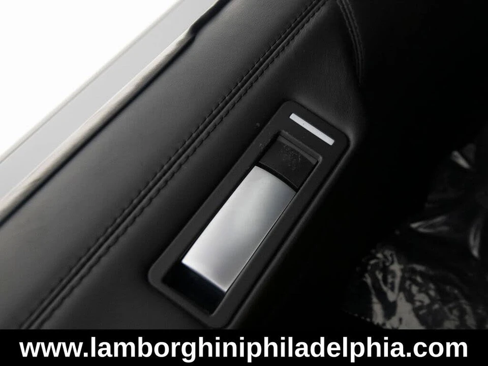 2016 Lamborghini Aventador LP700-4 - Image 17 of 31