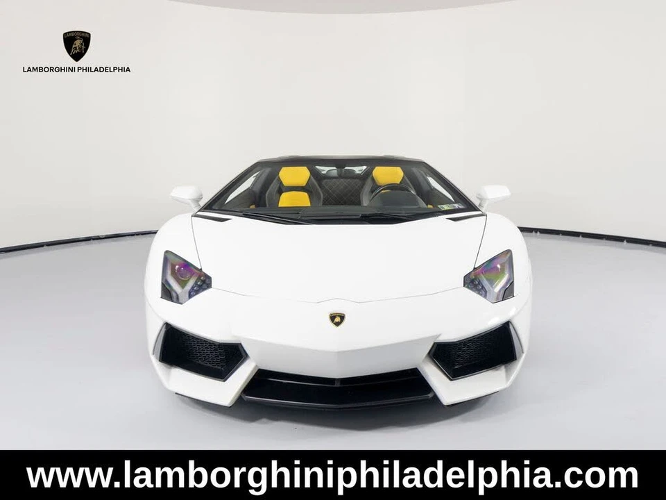 2016 Lamborghini Aventador LP700-4 - Image 9 of 31