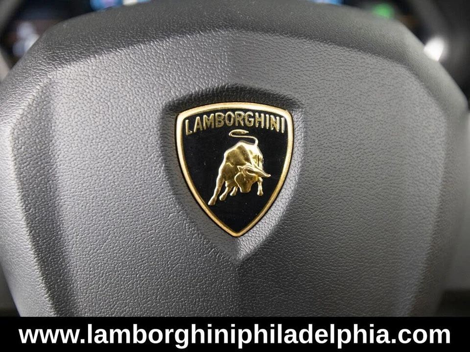 2016 Lamborghini Aventador LP700-4 - Image 20 of 31