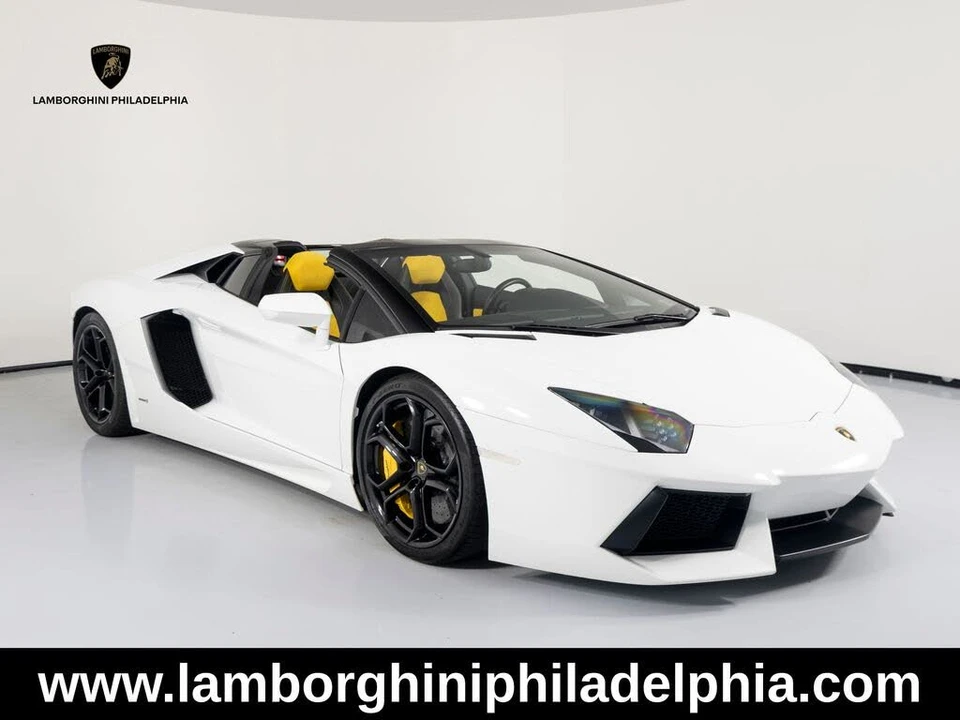 2016 Lamborghini Aventador LP700-4 - Image 8 of 31