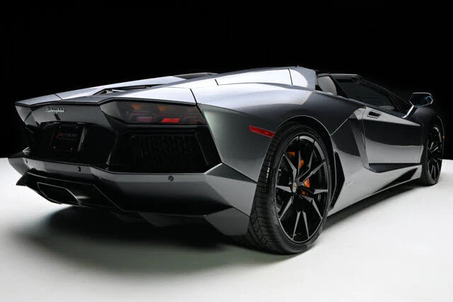 2016 Lamborghini Aventador LP700-4 - Image 27 of 31