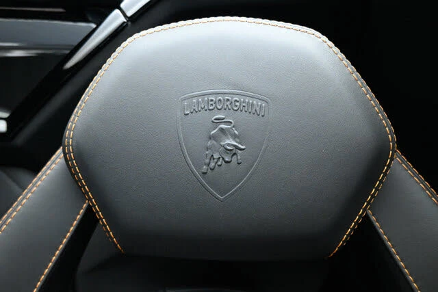 2016 Lamborghini Aventador LP700-4 - Image 17 of 31