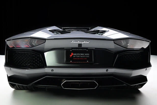 2016 Lamborghini Aventador LP700-4 - Image 26 of 31