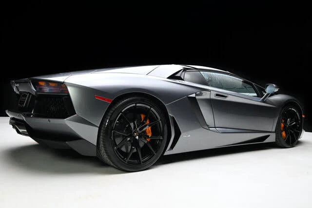 2016 Lamborghini Aventador LP700-4 - Image 4 of 31