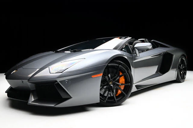 2016 Lamborghini Aventador LP700-4 - Image 21 of 31