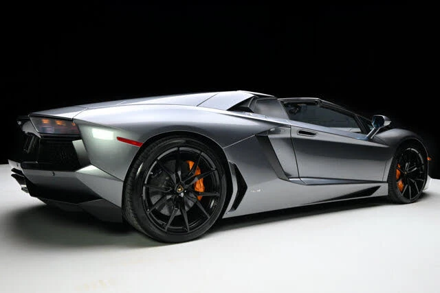 2016 Lamborghini Aventador LP700-4 - Image 28 of 31