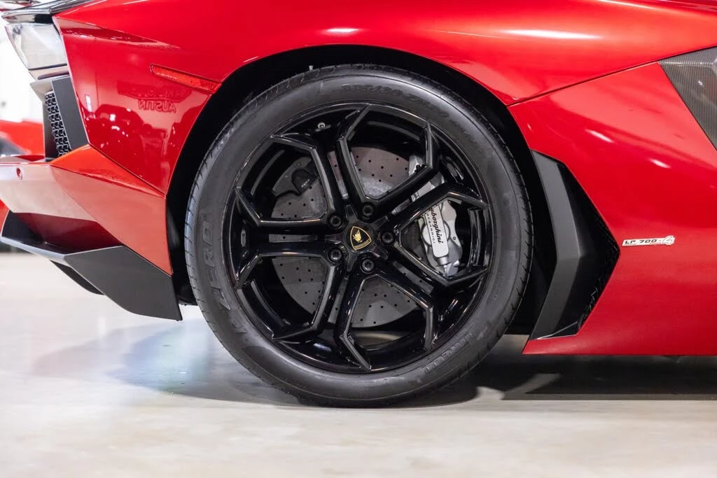 2016 Lamborghini Aventador LP700-4 - Image 31 of 31