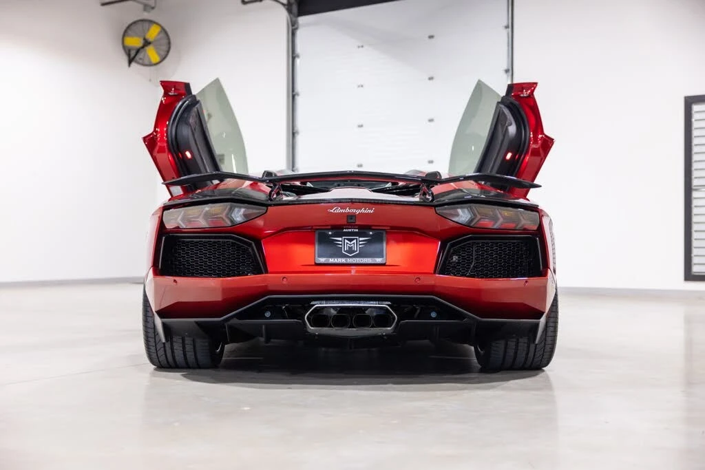 2016 Lamborghini Aventador LP700-4 - Image 3 of 31