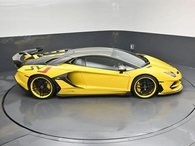2016 Lamborghini Aventador LP700-4 - Image 13 of 31