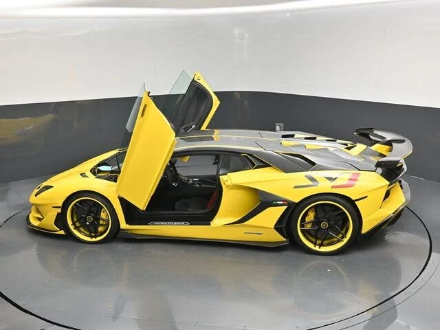 2016 Lamborghini Aventador LP700-4 - Image 17 of 31
