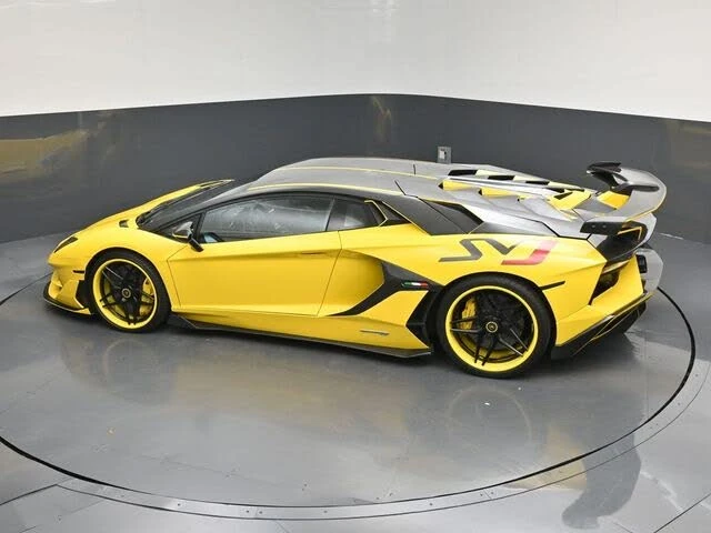 2016 Lamborghini Aventador LP700-4 - Image 14 of 31