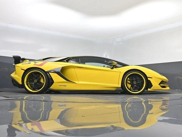 2016 Lamborghini Aventador LP700-4 - Image 16 of 31