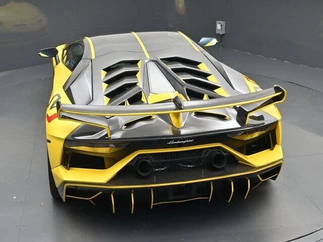 2016 Lamborghini Aventador LP700-4 - Image 23 of 31