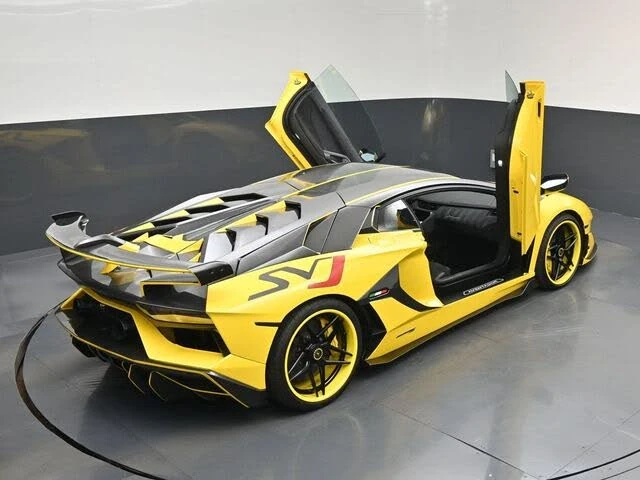 2016 Lamborghini Aventador LP700-4 - Image 29 of 31