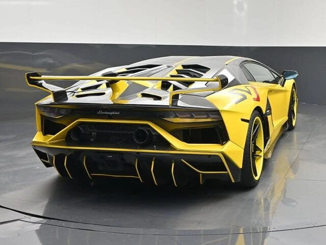 2016 Lamborghini Aventador LP700-4 - Image 27 of 31