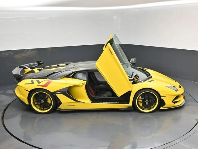 2016 Lamborghini Aventador LP700-4 - Image 18 of 31