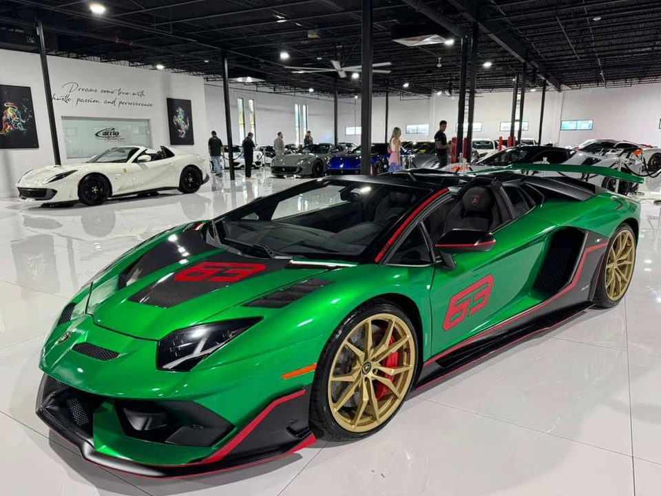 2016 Lamborghini Aventador LP700-4 - Image 3 of 12