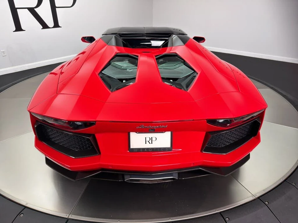 2016 Lamborghini Aventador LP700-4 Roadster - Image 19 of 31