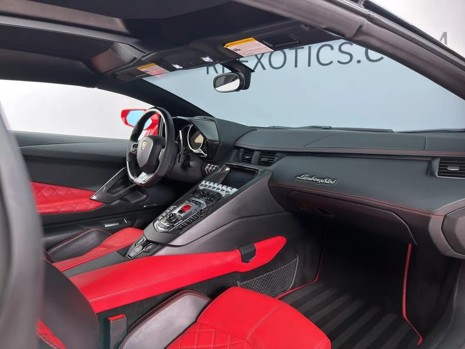 2016 Lamborghini Aventador LP700-4 Roadster - Image 26 of 31
