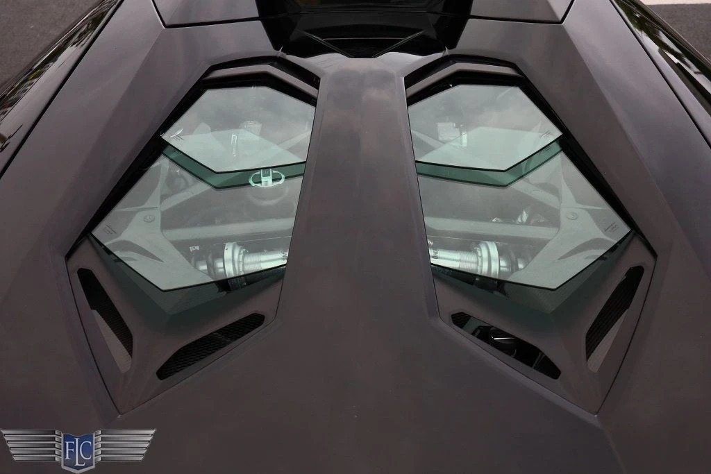 2016 Lamborghini Aventador LP700-4 - Image 10 of 12
